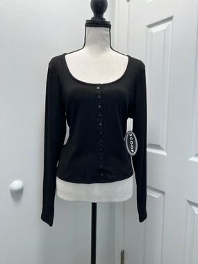 Scoop Black Ribbed Button-Front Long Sleeve Top